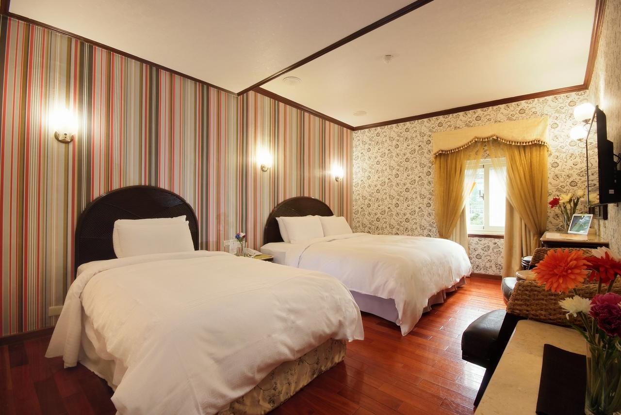 Pink Lotus Hotel Тайпей Екстериор снимка