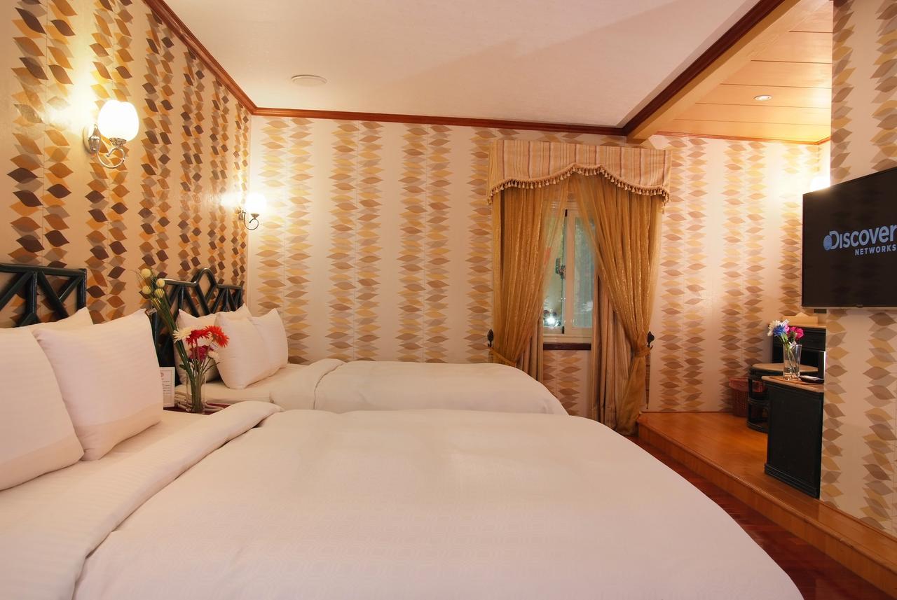 Pink Lotus Hotel Тайпей Екстериор снимка