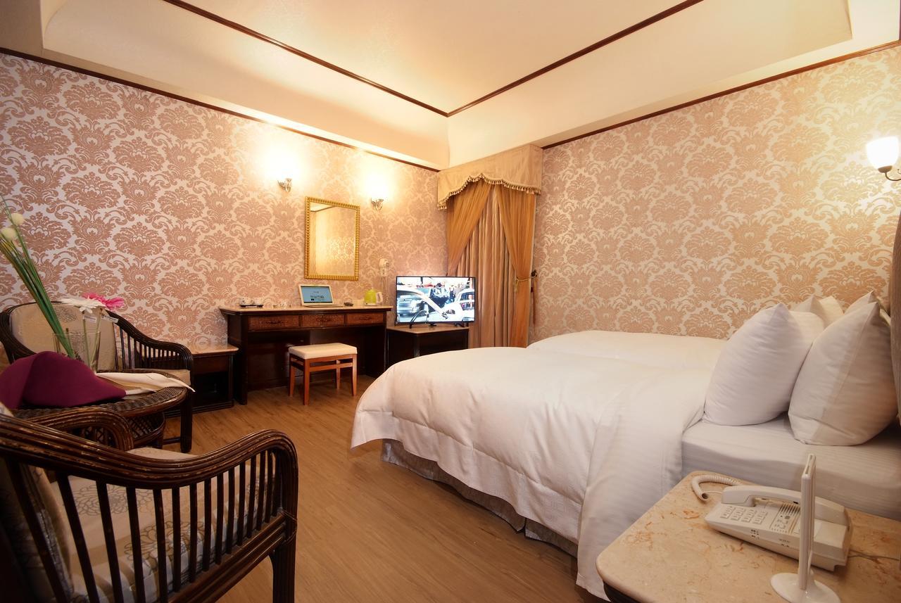Pink Lotus Hotel Тайпей Екстериор снимка