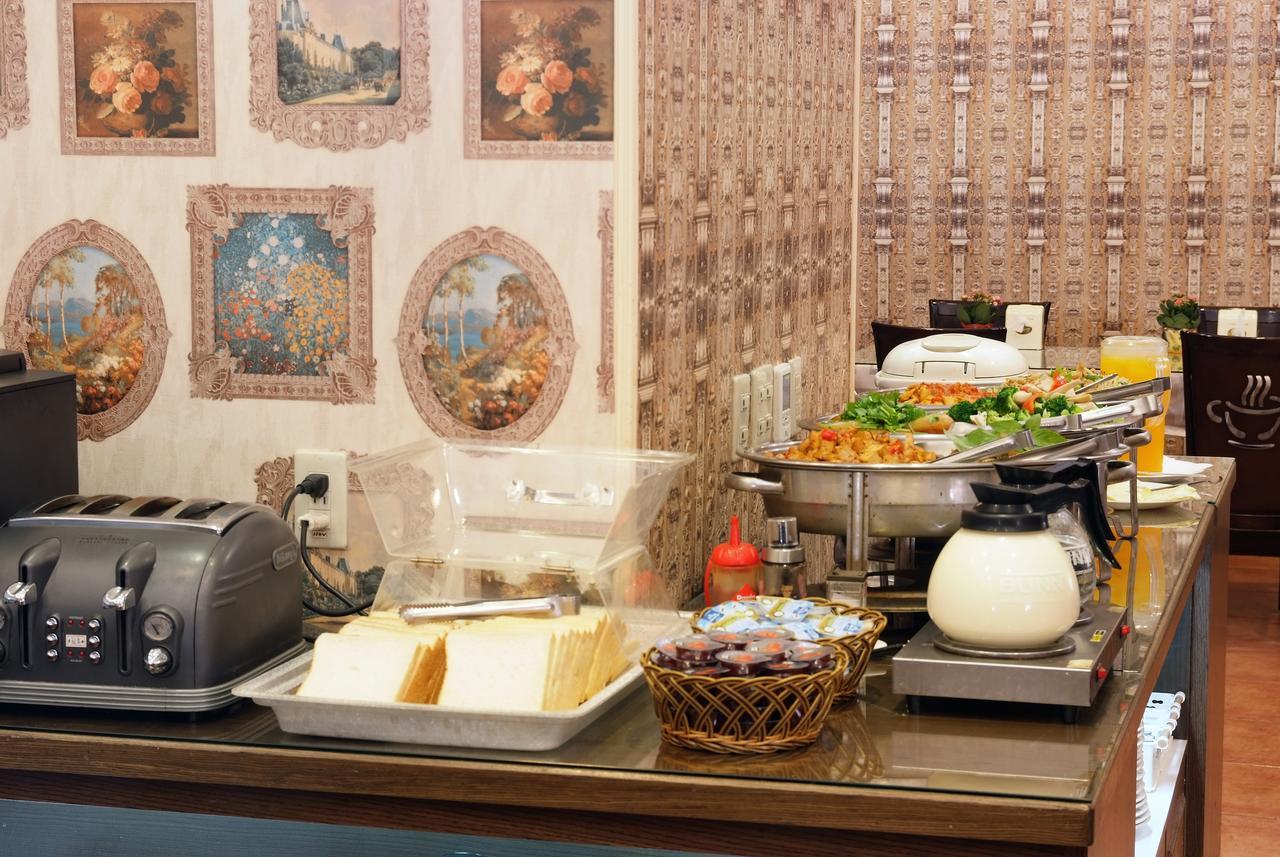 Pink Lotus Hotel Тайпей Екстериор снимка