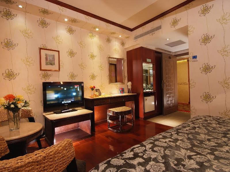 Pink Lotus Hotel Тайпей Екстериор снимка
